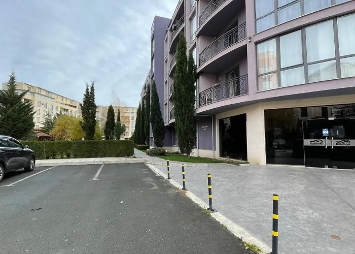 Rainbow 3-103 Cozy Sunny * ساني بيتش